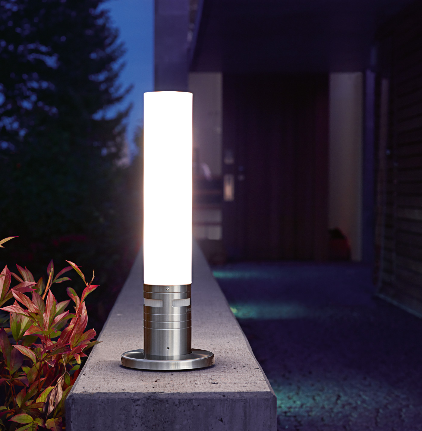 Свет купить интернет. Лампа на светильник с датчиком движения Steinel gl 60 led (007881). Светильник ландшафтный. Современные уличные светильники. Ландшафтные светильники столбики.